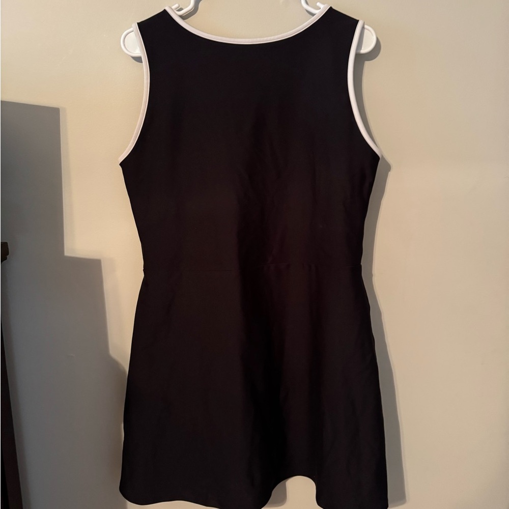 Elegant Black Sleeveless Dress
